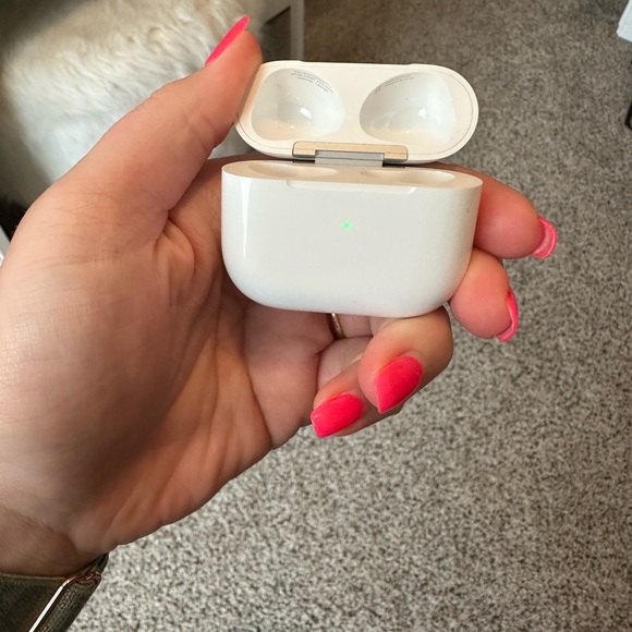 Apple AirPod 3rd Gen - Picture 8 of 14